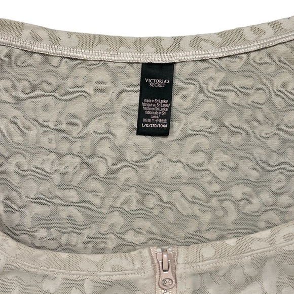 Victorias Secret Long Sleeve Sheer Cheetah Print Top - Picture 4 of 6